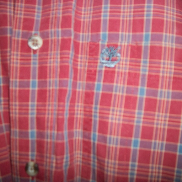 Button down - Picture 3 of 3